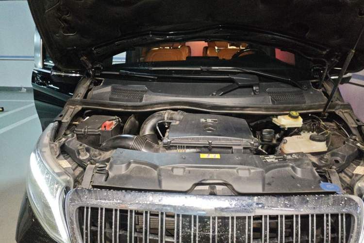 Used Mercedes-Benz V-Class 2022 V 260 L Long Wheelbase Prestige Edition Engine Bay Right