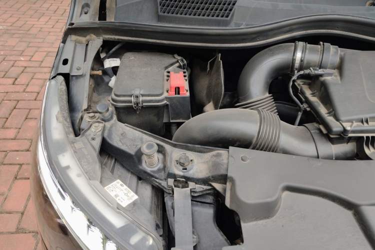 Used Mercedes-Benz V-Class 2022 V 260 Avantgarde Edition Engine Bay Right