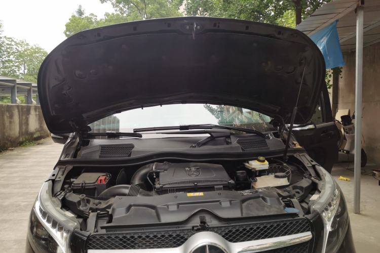 Used Mercedes-Benz V-Class 2022 V 260 L Long Wheelbase Prestige Edition Engine Bay