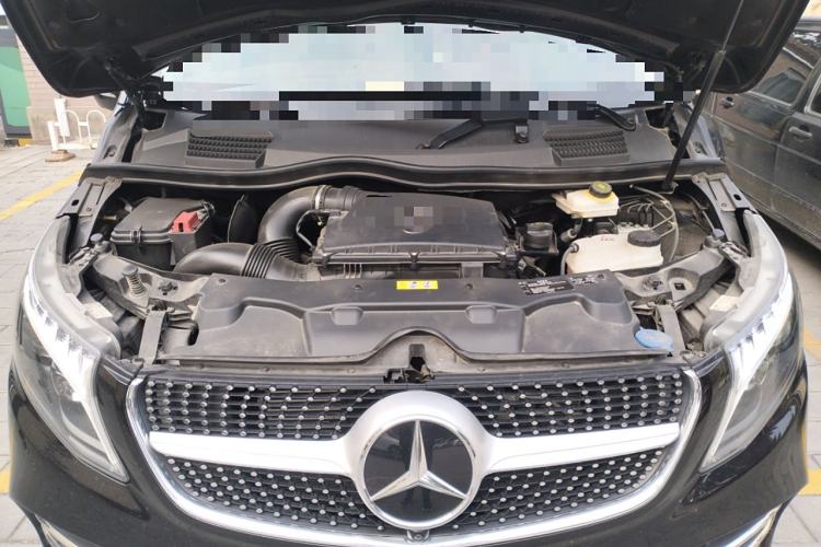 Used Mercedes-Benz V-Class 2022 V 260 L Long-wheelbase Luxury Edition Engine Bay