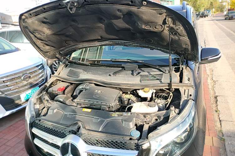 Used Mercedes-Benz V-Class 2022 V 260 L Long Wheelbase Prestige Edition Engine Bay