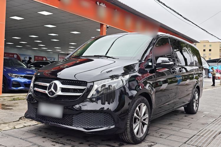 Used Mercedes-Benz V-Class 2022 V 260 Avantgarde Edition Exterior 1
