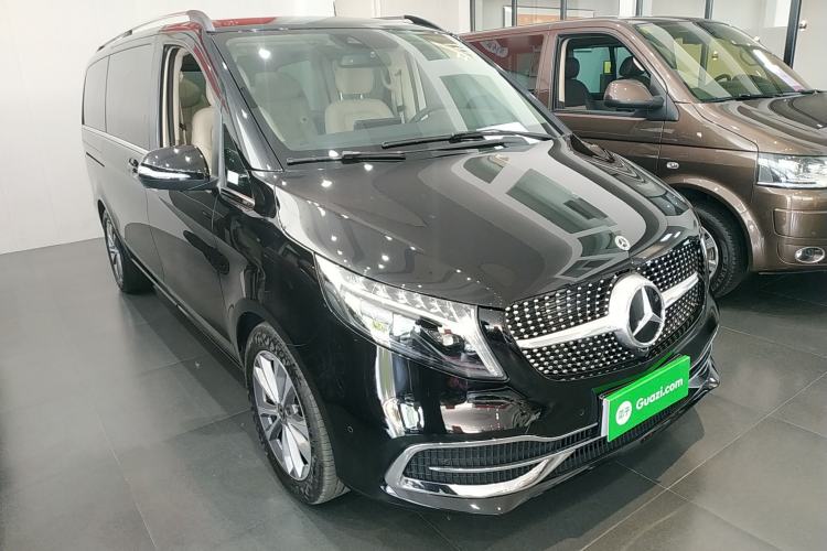 Used Mercedes-Benz V-Class 2022 V 260 Avantgarde Edition Exterior 1