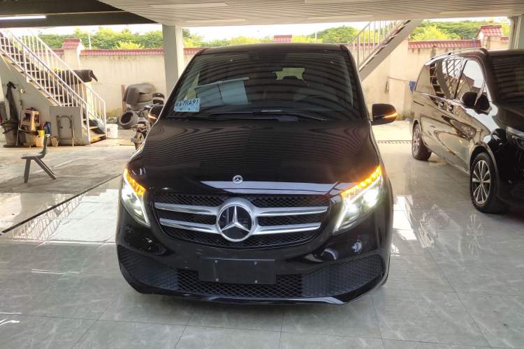 Used Mercedes-Benz V-Class 2022 V 260 Avantgarde Edition Exterior 1