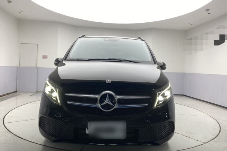 Used Mercedes-Benz V-Class 2022 V 260 Avantgarde Edition Exterior 1