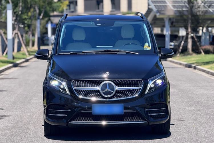 Used Mercedes-Benz V-Class 2022 V 260 L Long-wheelbase Luxury Edition Exterior 1