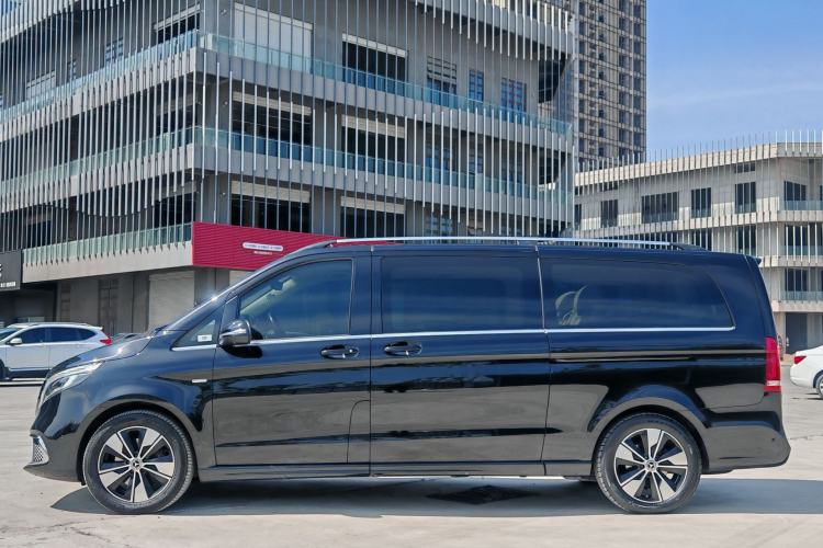 Used Mercedes-Benz V-Class 2022 V 260 L Long Wheelbase Prestige Edition Exterior 11