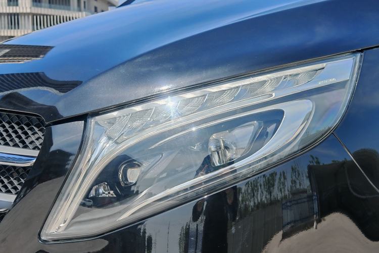 Used Mercedes-Benz V-Class 2022 V 260 L Long Wheelbase Prestige Edition Exterior 12