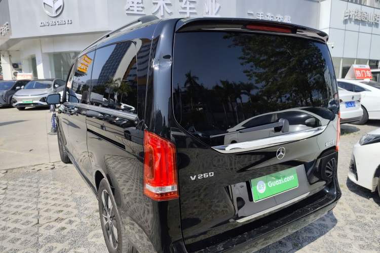 Used Mercedes-Benz V-Class 2022 V 260 Prestige Edition Exterior 2
