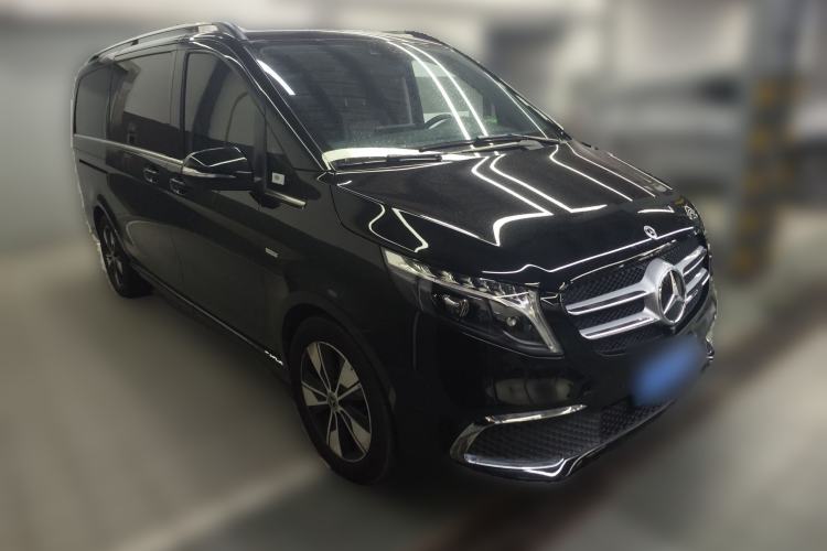 Used Mercedes-Benz V-Class 2022 V 260 Prestige Edition Exterior 2