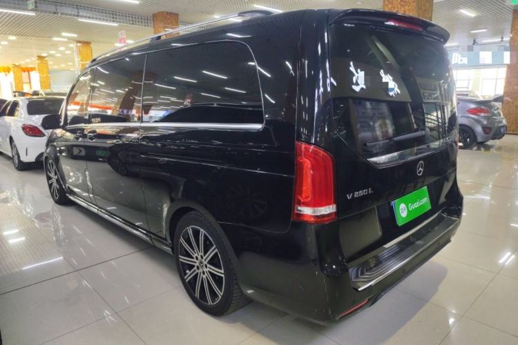 Used Mercedes-Benz V-Class 2022 V 260 L Long-wheelbase Luxury Edition Exterior 2