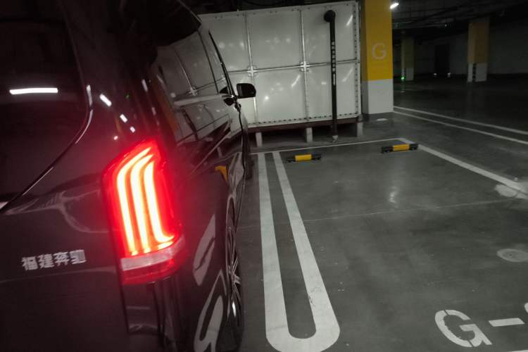 Used Mercedes-Benz V-Class 2022 V 260 L Long-wheelbase Luxury Edition Exterior 3