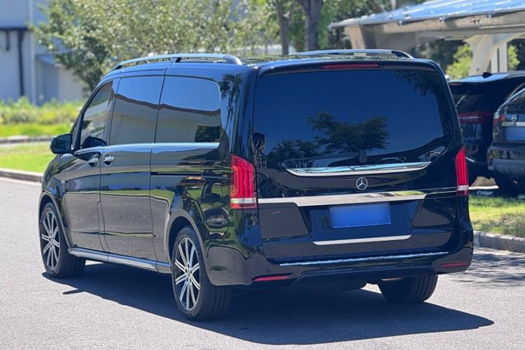 Used Mercedes-Benz V-Class 2022 V 260 L Long-wheelbase Luxury Edition Exterior 3