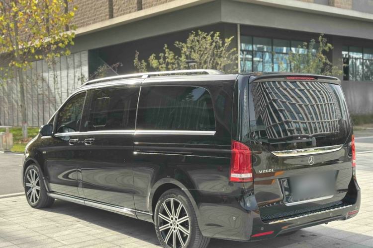Used Mercedes-Benz V-Class 2022 V 260 L Long-wheelbase Luxury Edition Exterior 3