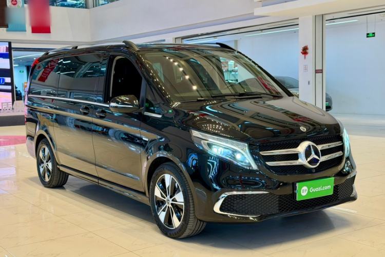 Used Mercedes-Benz V-Class 2022 V 260 Prestige Edition Exterior 4