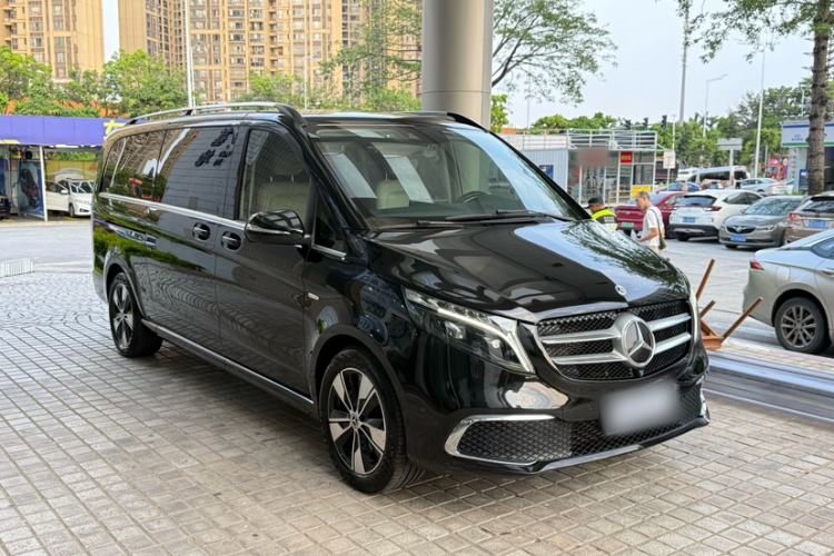 Used Mercedes-Benz V-Class 2022 V 260 L Long Wheelbase Prestige Edition Exterior 4
