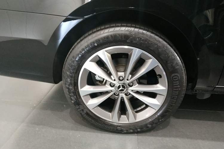 Used Mercedes-Benz V-Class 2022 V 260 Avantgarde Edition Exterior 5