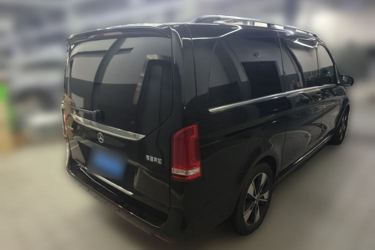 Used Mercedes-Benz V-Class 2022 V 260 Prestige Edition Exterior 5