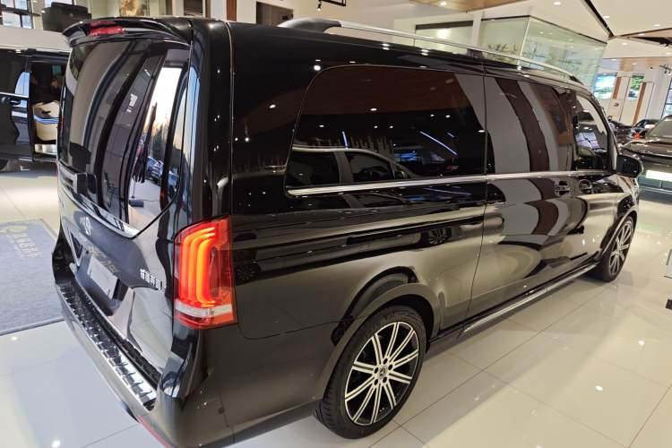Used Mercedes-Benz V-Class 2022 V 260 L Long-wheelbase Luxury Edition Exterior 5