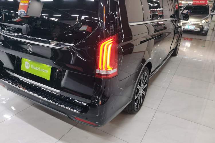 Used Mercedes-Benz V-Class 2022 V 260 L Long-wheelbase Luxury Edition Exterior 6