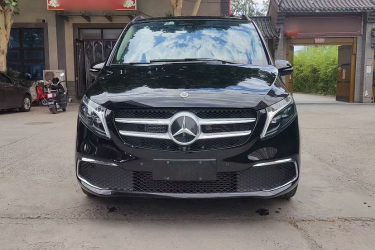 Used Mercedes-Benz V-Class 2022 V 260 L Long Wheelbase Prestige Edition Exterior 7