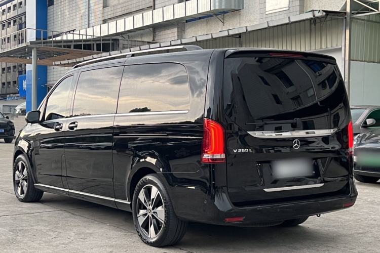Used Mercedes-Benz V-Class 2022 V 260 L Long Wheelbase Prestige Edition Exterior 7