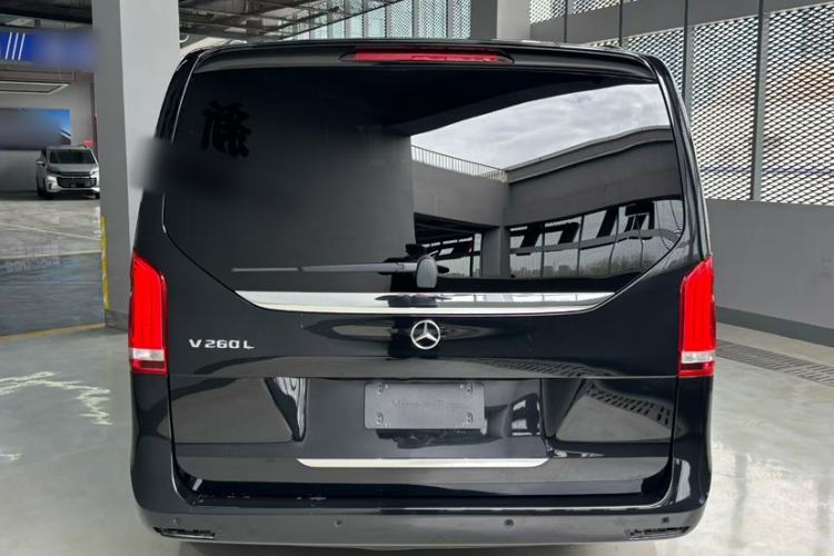 Used Mercedes-Benz V-Class 2022 V 260 L Long Wheelbase Prestige Edition Exterior 7
