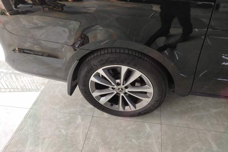 Used Mercedes-Benz V-Class 2022 V 260 Avantgarde Edition Exterior 8