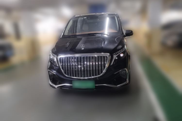 Used Mercedes-Benz V-Class 2022 V 260 Avantgarde Edition Front