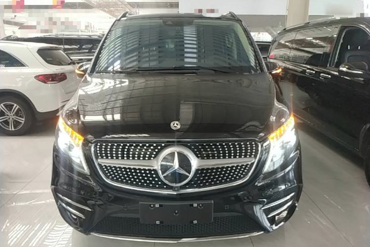 Used Mercedes-Benz V-Class 2022 V 260 L Long-wheelbase Luxury Edition Front