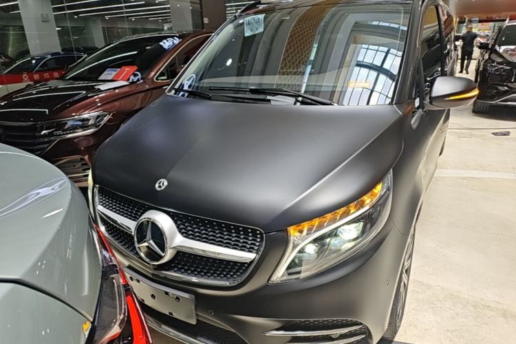 Used Mercedes-Benz V-Class 2022 V 260 L Long-wheelbase Luxury Edition Front