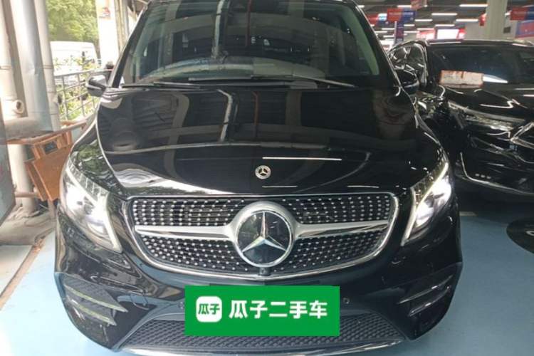 Used Mercedes-Benz V-Class 2022 V 260 L Long-wheelbase Luxury Edition Front