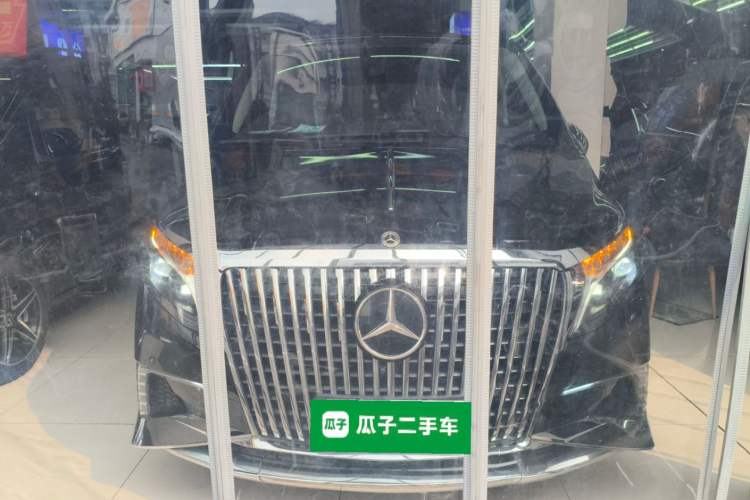 Used Mercedes-Benz V-Class 2022 V 260 L Long-wheelbase Luxury Edition Front
