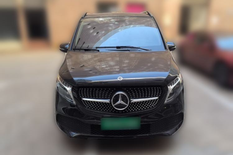 Used Mercedes-Benz V-Class 2022 V 260 Avantgarde Edition Front