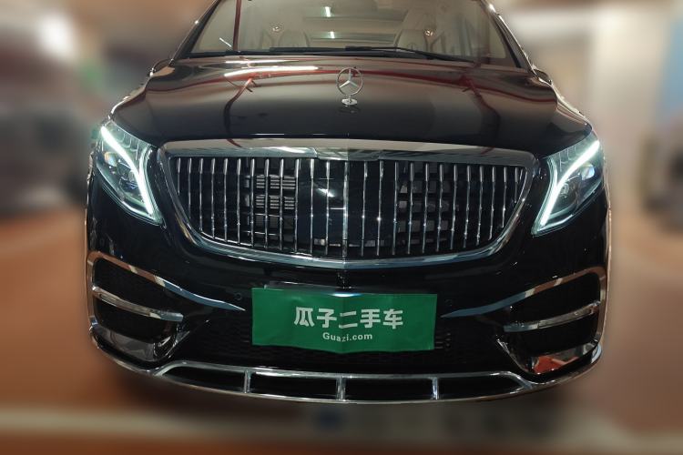 Used Mercedes-Benz V-Class 2022 V 260 Avantgarde Edition Front