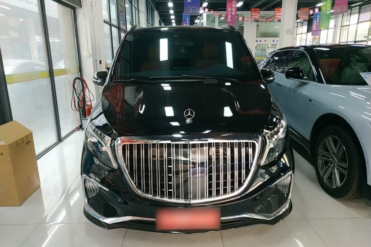 Used Mercedes-Benz V-Class 2022 V 260 Avantgarde Edition Front