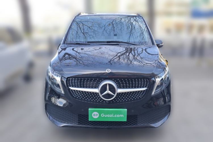 Used Mercedes-Benz V-Class 2022 V 260 Avantgarde Edition Front