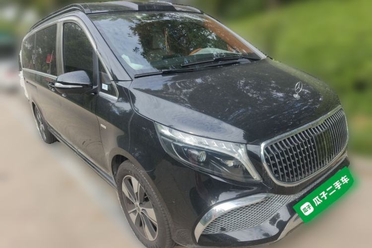Used Mercedes-Benz V-Class 2022 V 260 L Long Wheelbase Prestige Edition Front Right 45 Deg