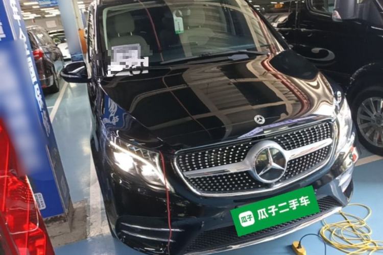 Used Mercedes-Benz V-Class 2022 V 260 L Long-wheelbase Luxury Edition Front Right 45 Deg