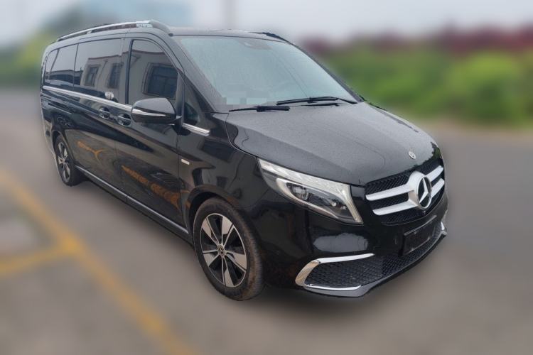Used Mercedes-Benz V-Class 2022 V 260 L Long Wheelbase Prestige Edition Front Right 45 Deg
