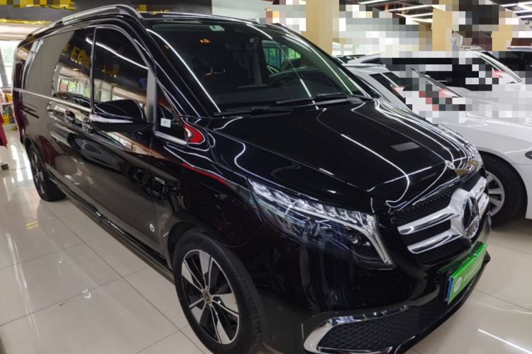 Used Mercedes-Benz V-Class 2022 V 260 L Long Wheelbase Prestige Edition Front Right 45 Deg