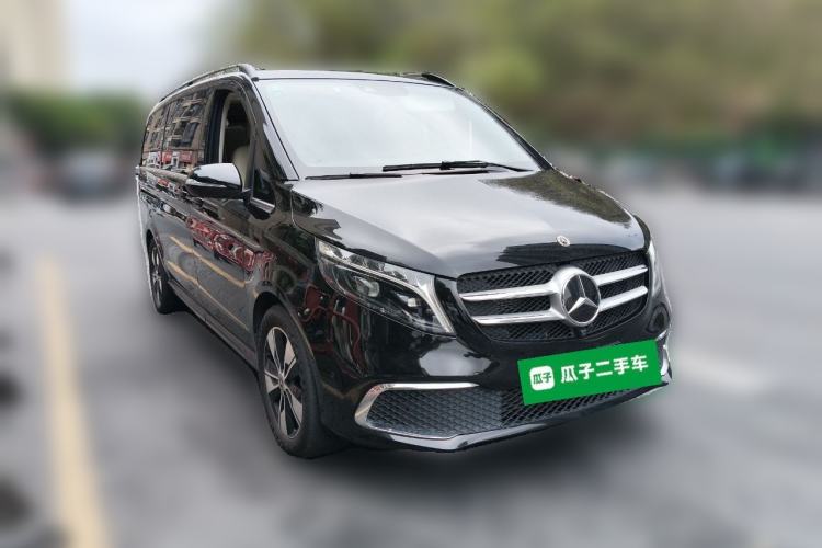Used Mercedes-Benz V-Class 2022 V 260 Prestige Edition Front Right 45 Deg
