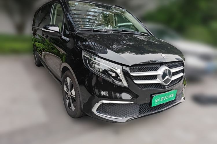 Used Mercedes-Benz V-Class 2022 V 260 L Long Wheelbase Prestige Edition Front Right 45 Deg