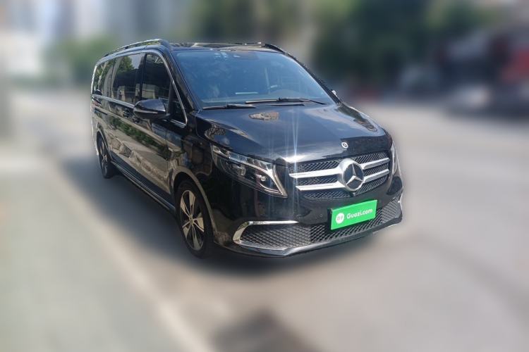 Used Mercedes-Benz V-Class 2022 V 260 L Long Wheelbase Prestige Edition Front Right 45 Deg