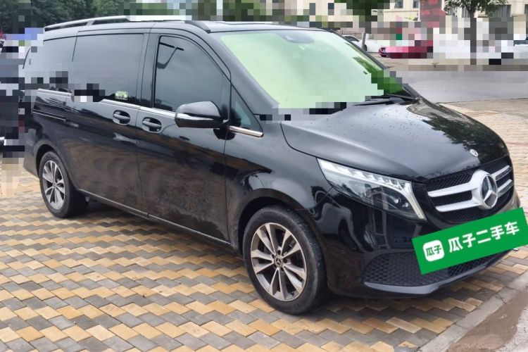 Used Mercedes-Benz V-Class 2022 V 260 Avantgarde Edition Front Right 45 Deg