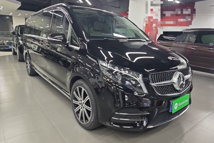 Used Mercedes-Benz V-Class 2022 V 260 L Long-wheelbase Luxury Edition Front Right 45 Deg