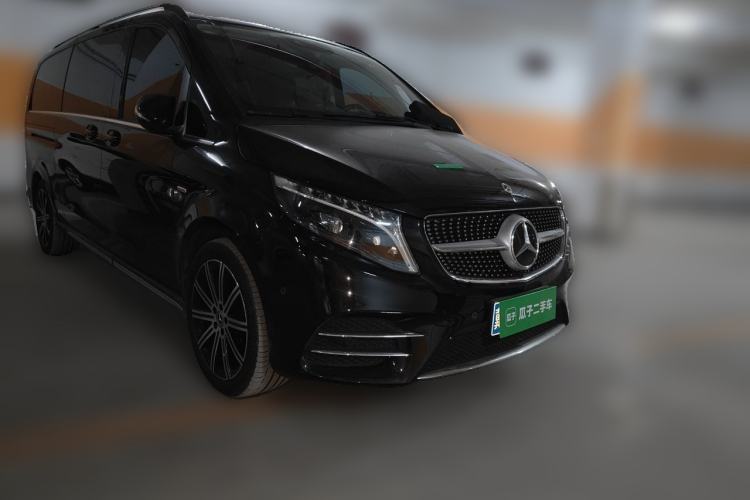 Used Mercedes-Benz V-Class 2022 V 260 L Long-wheelbase Luxury Edition Front Right 45 Deg