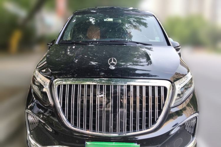 Used Mercedes-Benz V-Class  Front