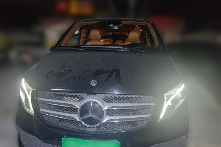 Used Mercedes-Benz V-Class 2022 V 260 Avantgarde Edition Front