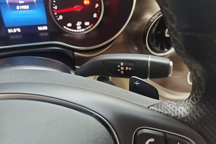 Used Mercedes-Benz V-Class 2022 V 260 Prestige Edition Gear Lever